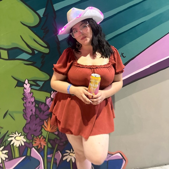 Meet your Posher, Angela - Picture 1 of 1